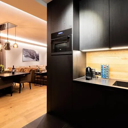 Exklusives Alpine Mit Kamin Apartment