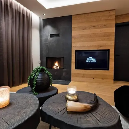 Exklusives Alpine Mit Kamin